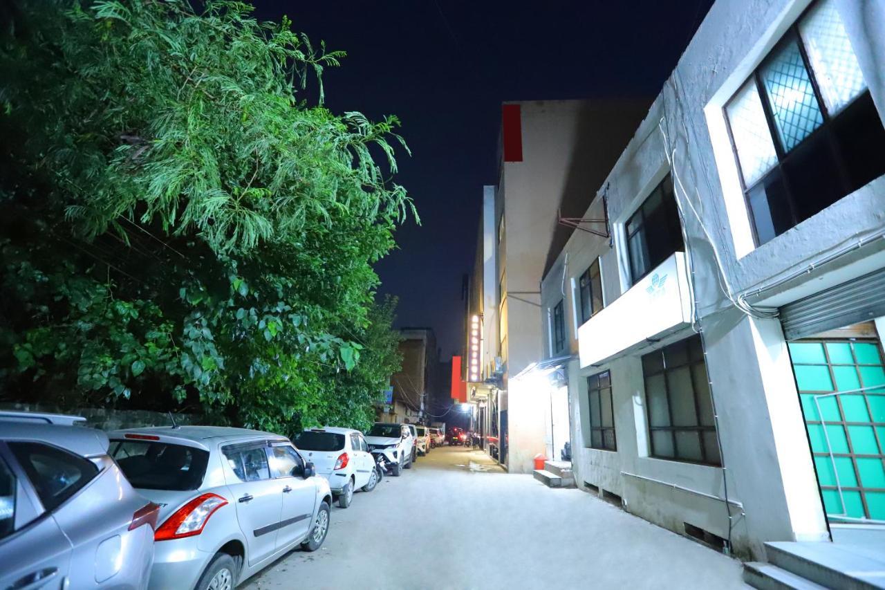 Hotel Stanley By Foxi Group- Near Delhi International Airport 新德里 外观 照片