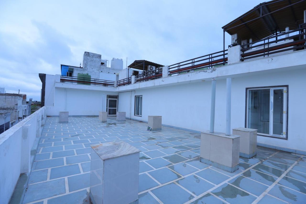 Hotel Stanley By Foxi Group- Near Delhi International Airport 新德里 外观 照片